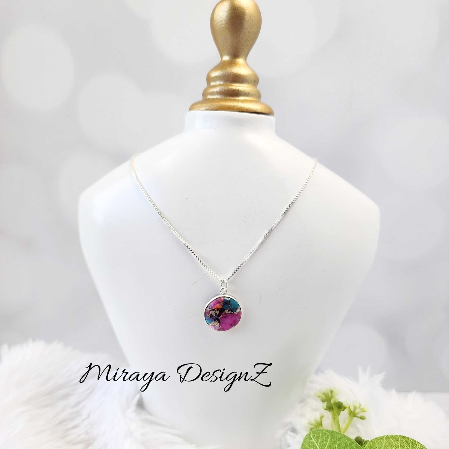 Mixed Pink Oyster Turquoise Necklace - Round