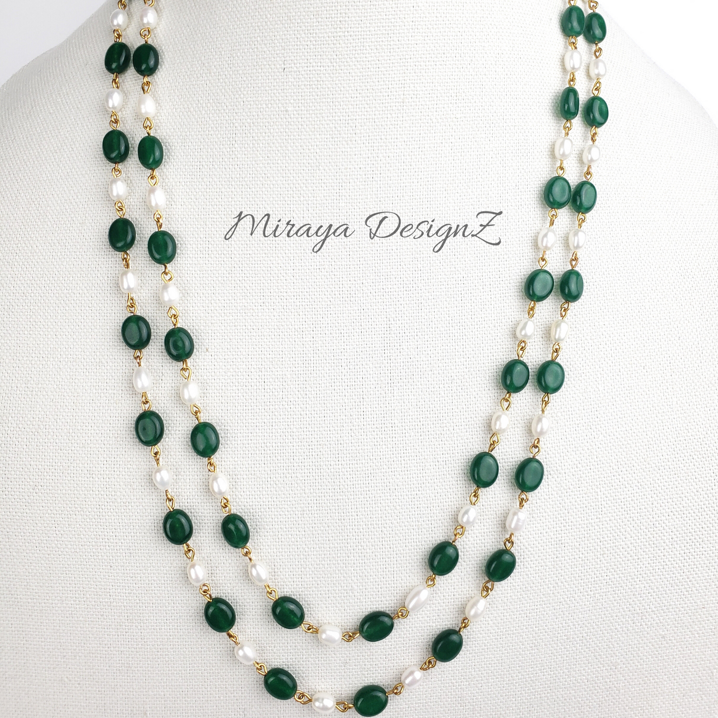 Emerald and Pearl Necklace / Mala