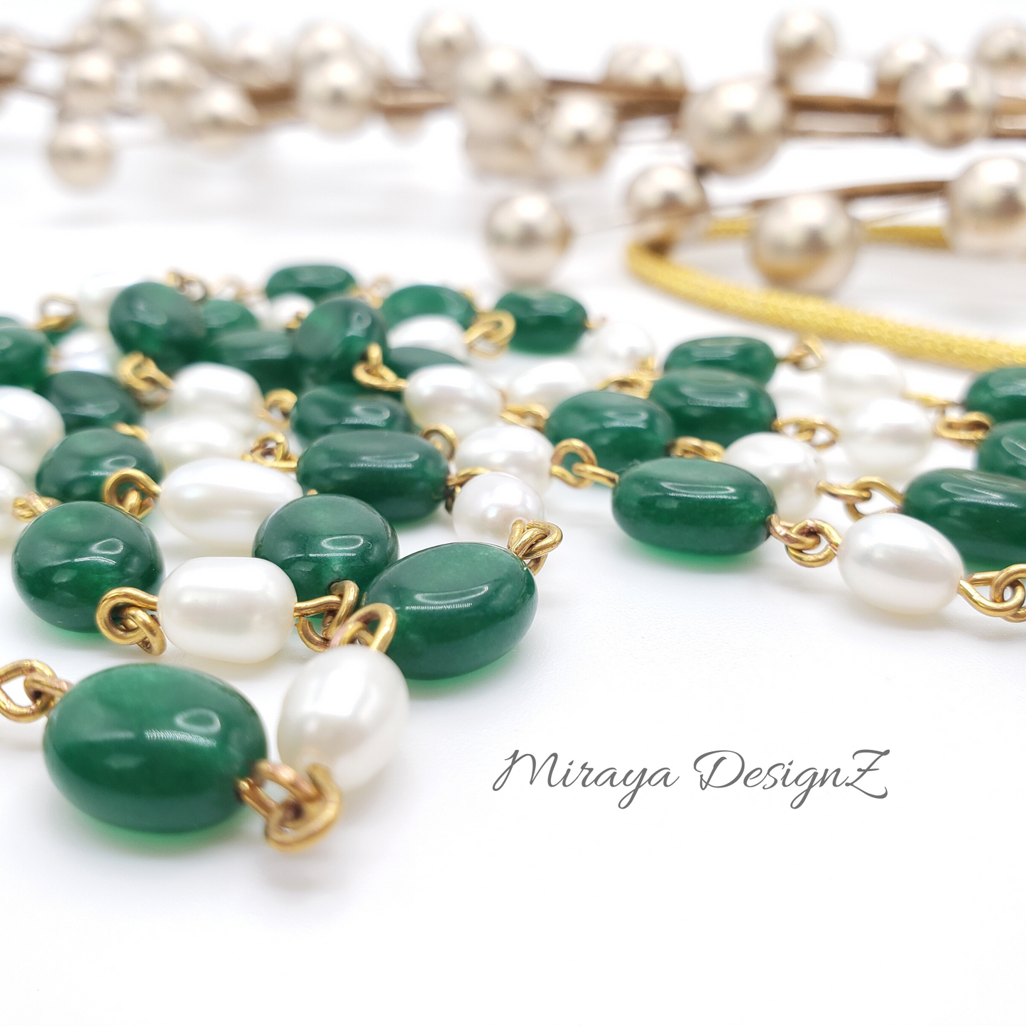 Emerald and Pearl Necklace / Mala