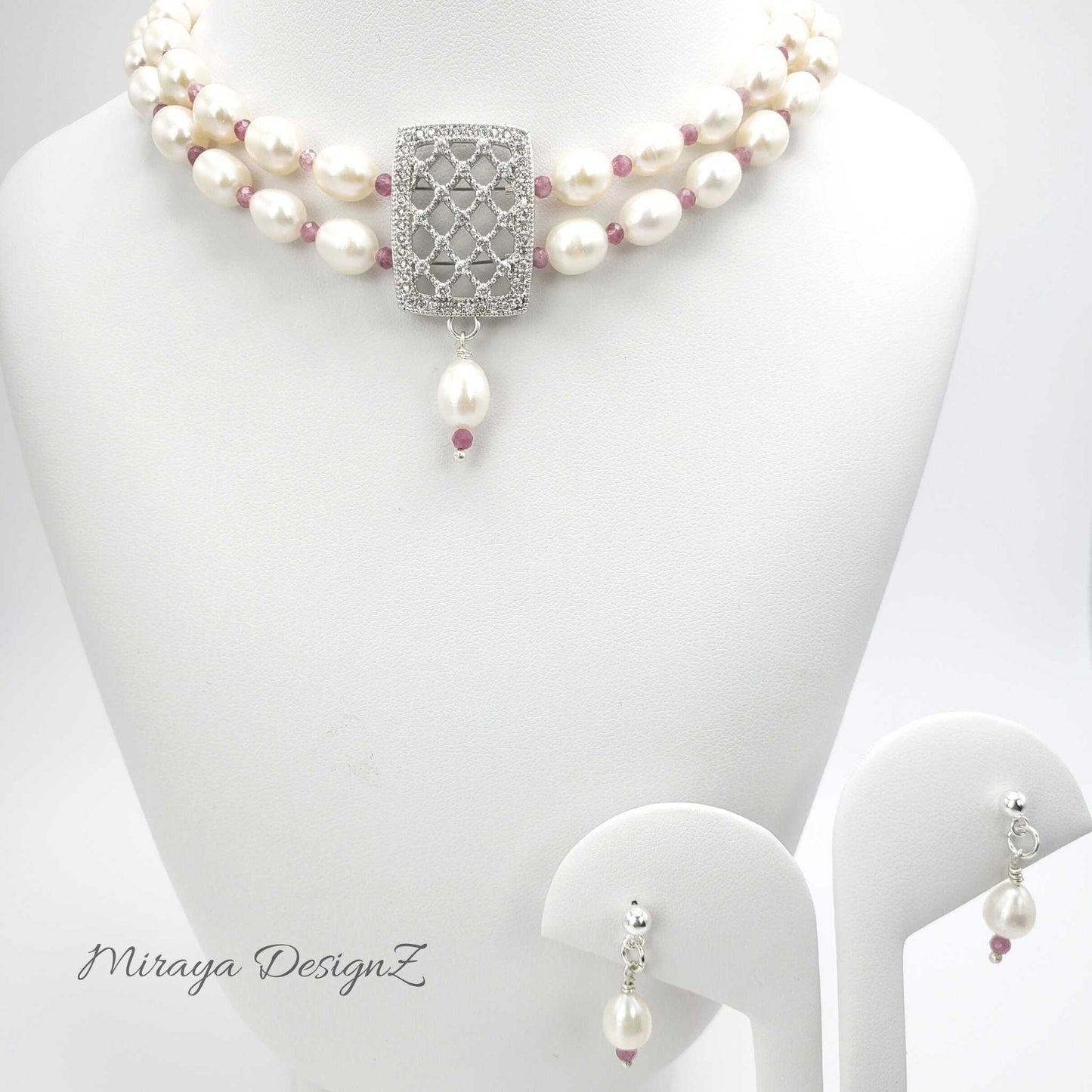 Double Strand Pearl Choker Necklace