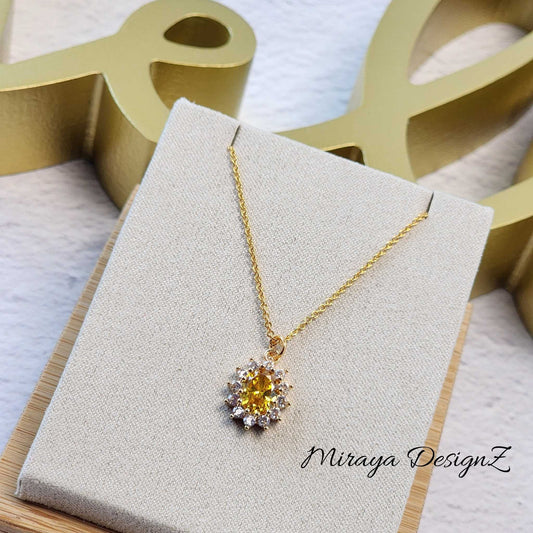 Classic Zircon Necklace - Yellow
