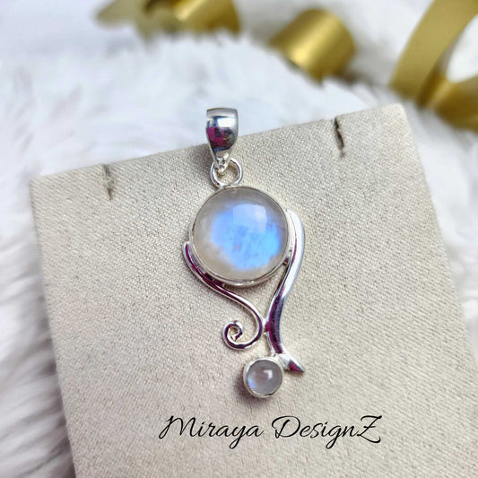 Round Moonstone Pendant
