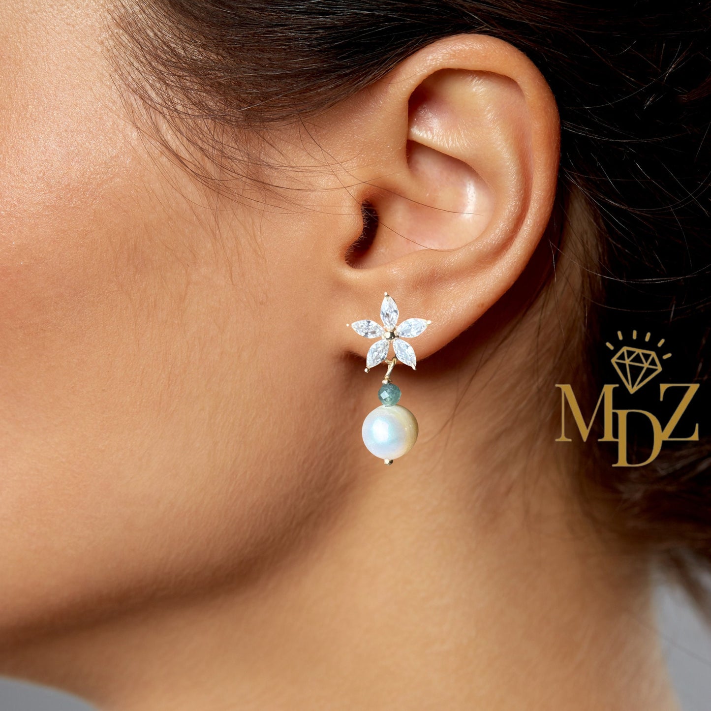 Minimalist Pearl Dangle Earrings