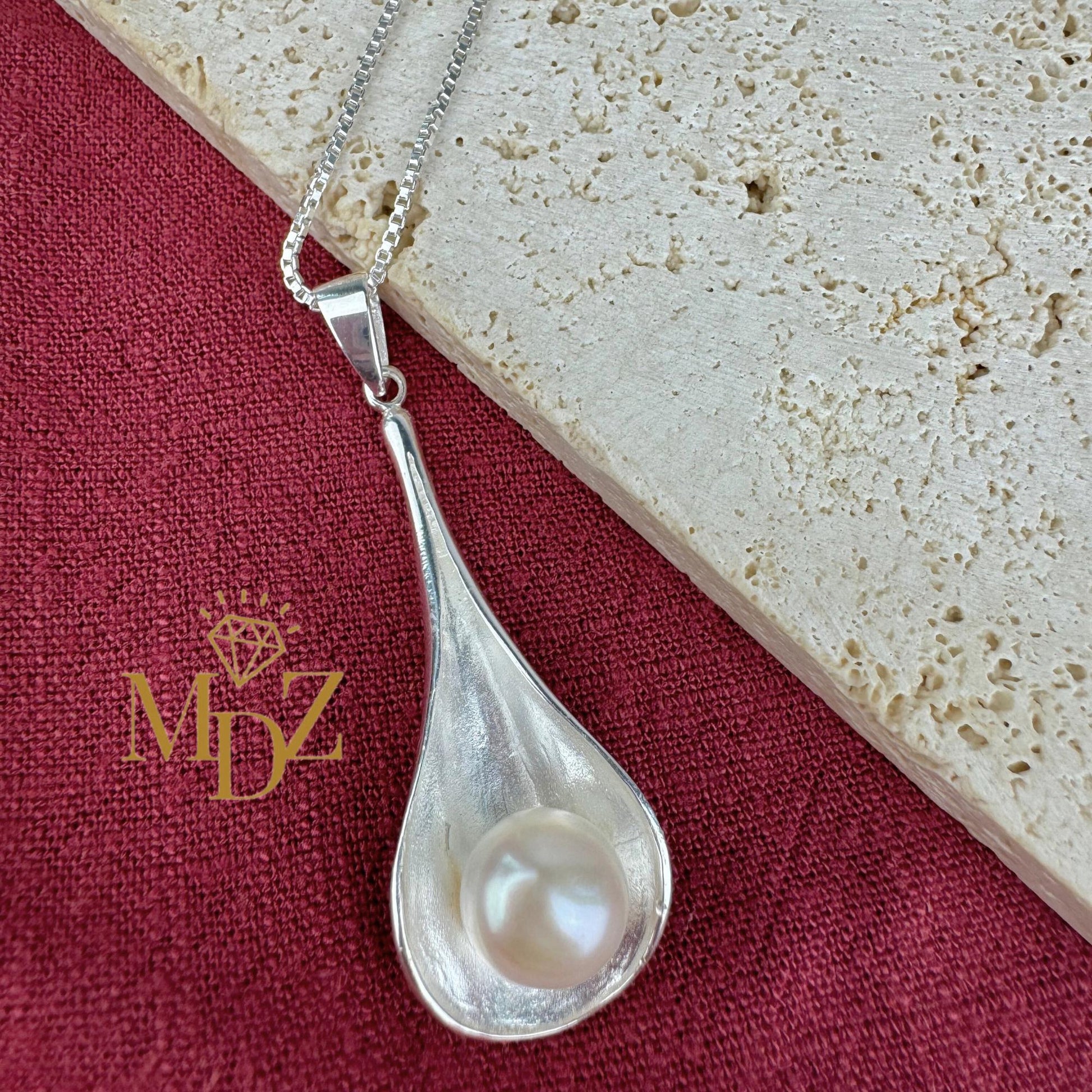 Sterling Silver Freshwater Pearl Shell Necklace