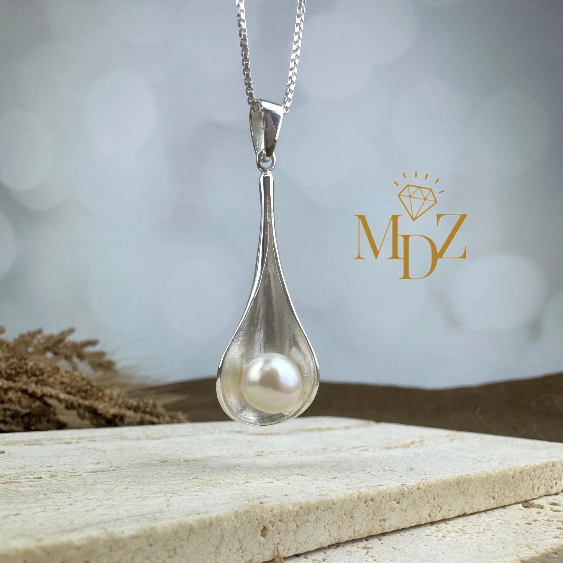 Sterling Silver Freshwater Pearl Shell Necklace