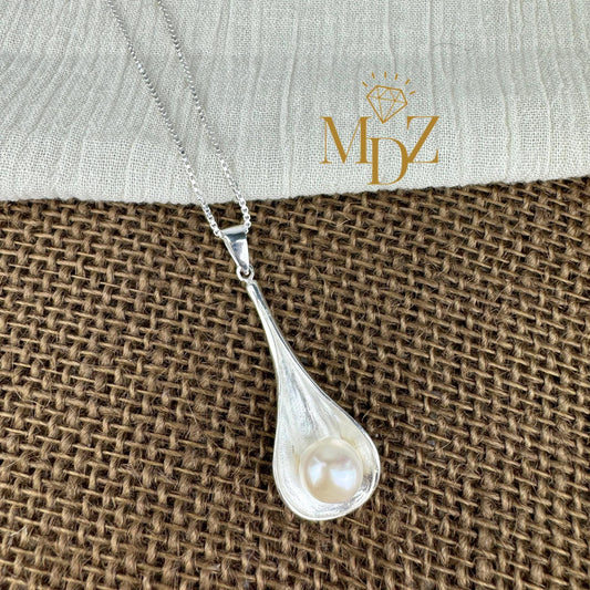 Sterling Silver Freshwater Pearl Shell Necklace
