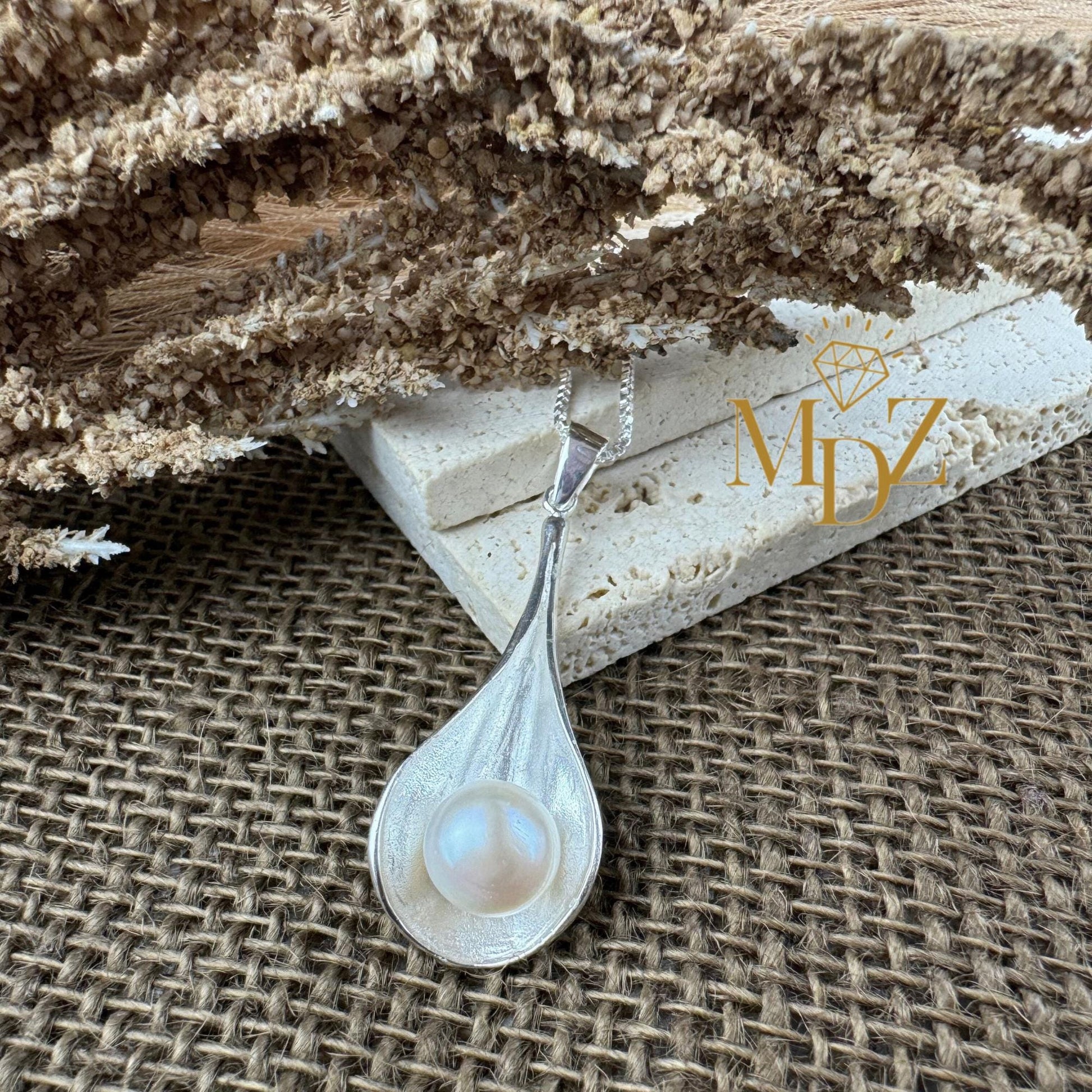 Sterling Silver Freshwater Pearl Shell Necklace