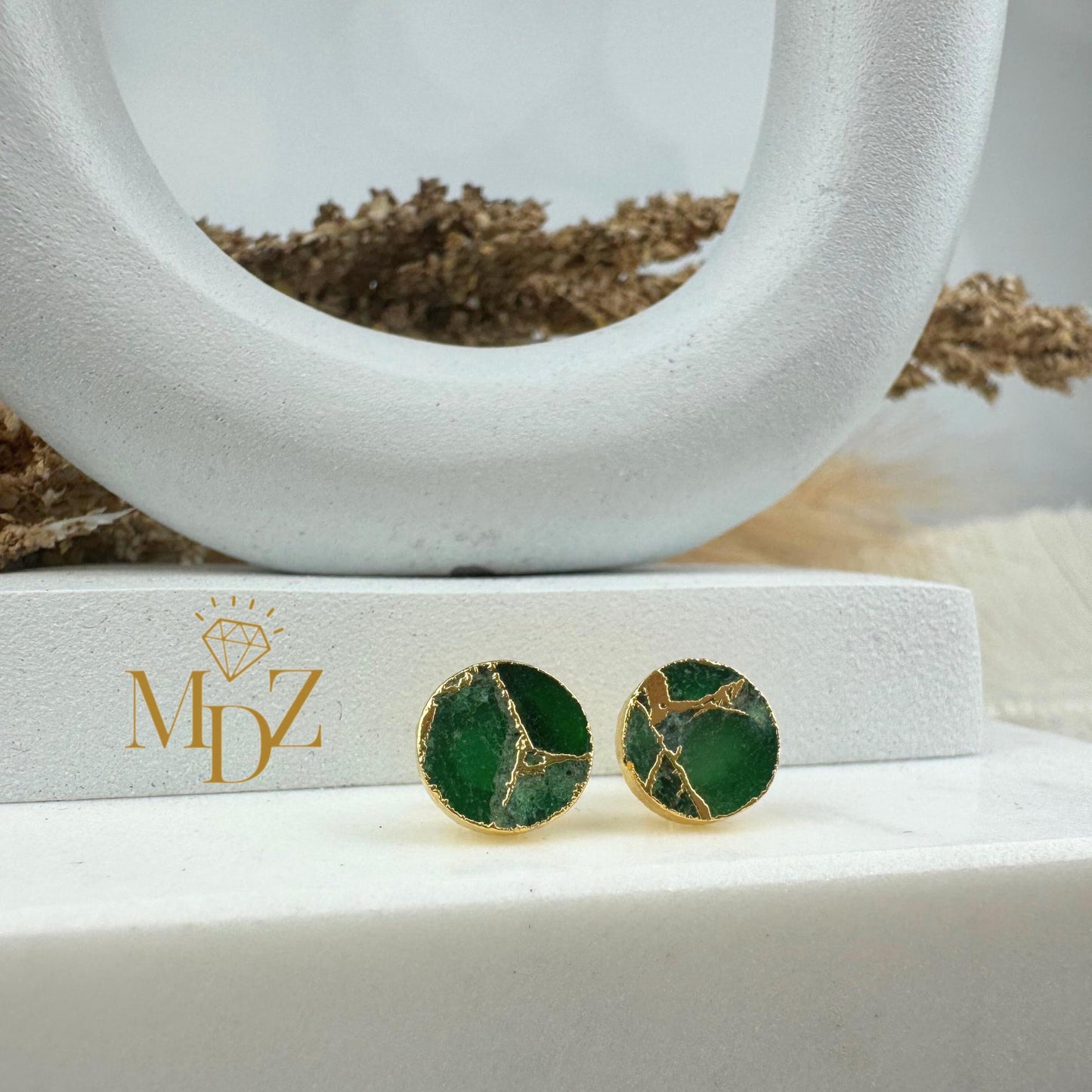 emerald green stud earrings