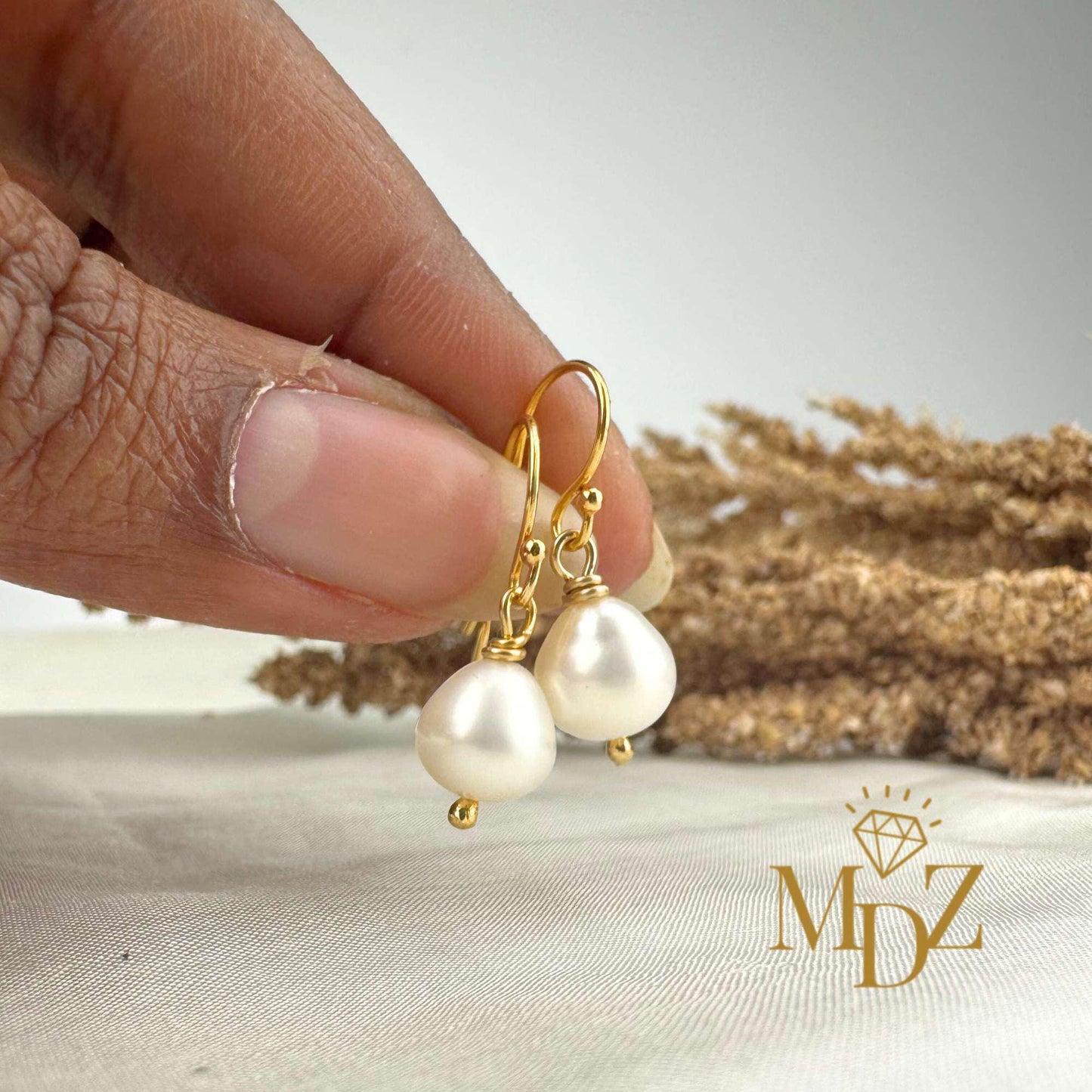 Freshwater Pearl Drops Earring : Simple Work Jewelry, June Birthstone